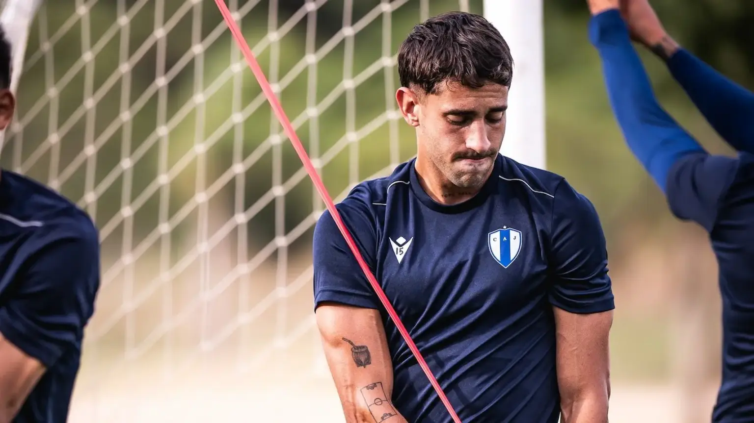 Tras irse libre de San Lorenzo, el nuevo destino de Emanuel Cecchini 1 Emanuel Cecchini firmó para Juventud Las Piedras