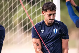Emanuel Cecchini firmó para Juventud Las Piedras
