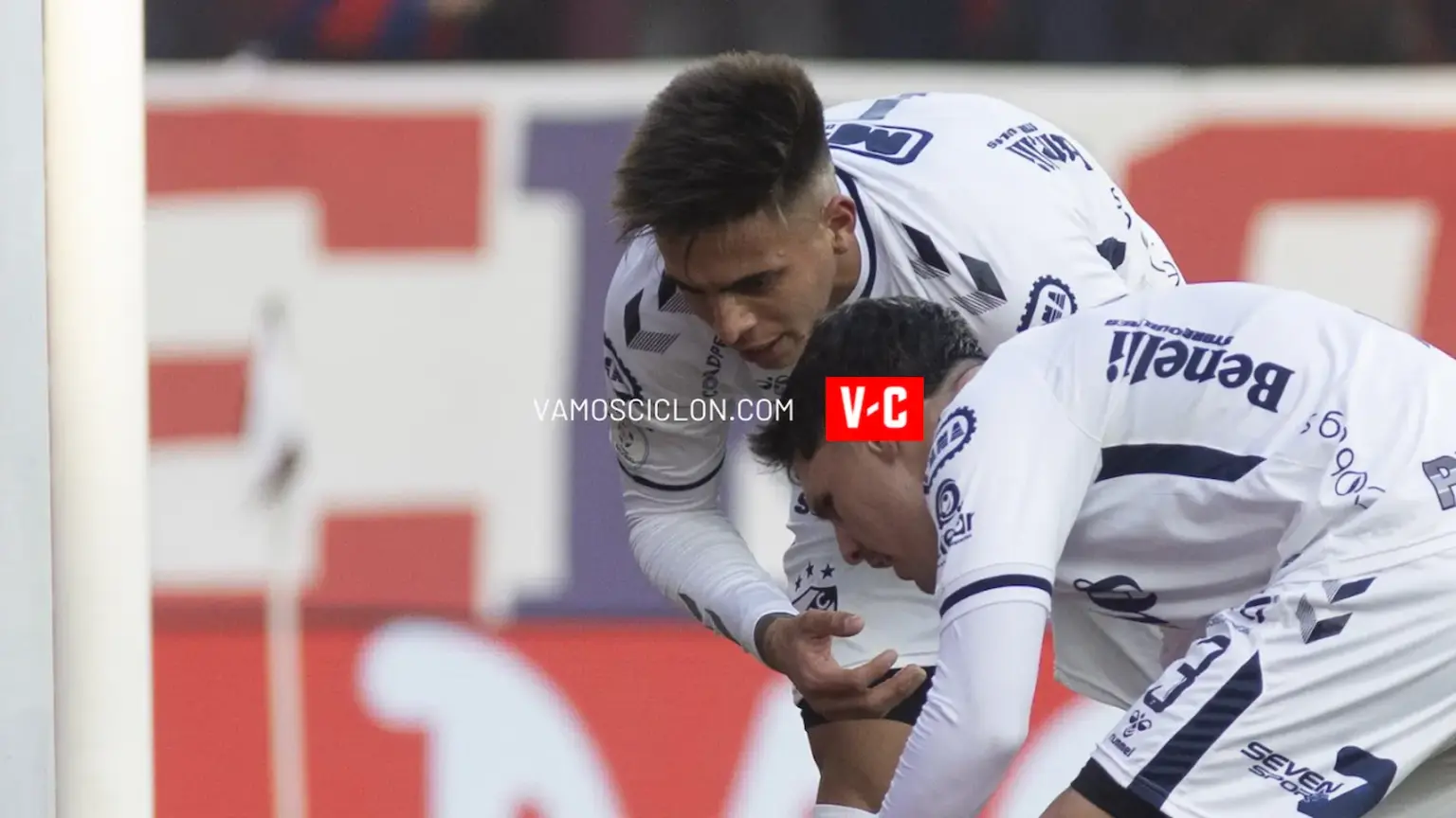 Otro relegado definió su futuro: Francisco Flores dejó San Lorenzo y ya tiene nuevo club 1 Francisco Flores se va de San Lorenzo a Deportivo Morón