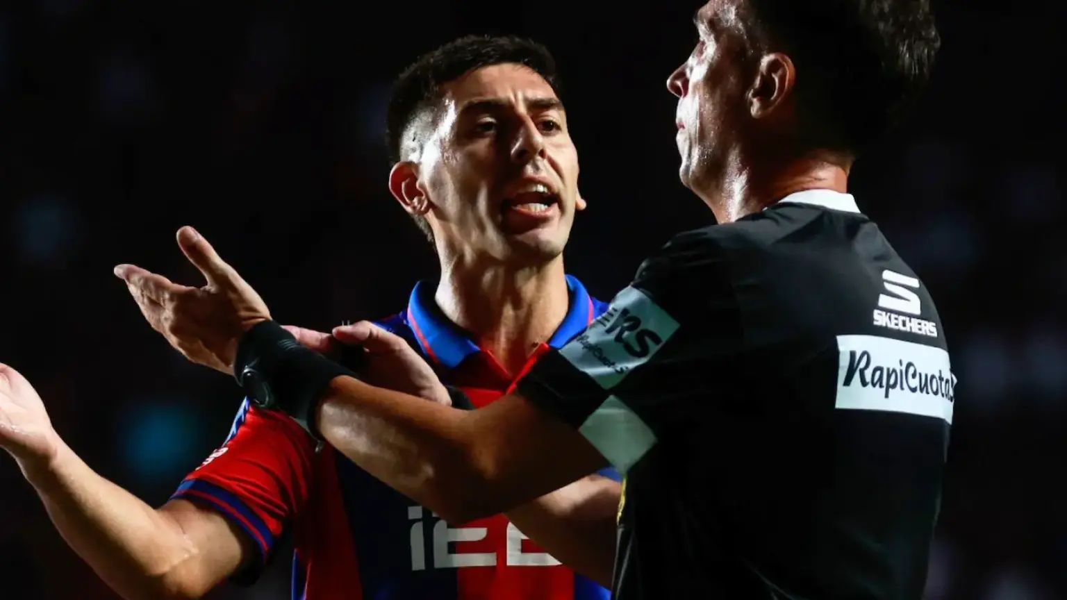 San Lorenzo, perjudicado por la AFA: jugará dos partidos en 48 horas 1 Gastón Hernández en un partido de San Lorenzo