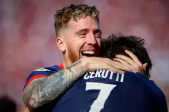 El regreso de Iker Muniain: visita a sus ex compañeros y presencia confirmada ante Instituto