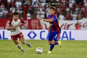 Perruzzi en el partido de San Lorenzo contra Huracán