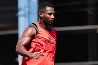 Romaña volvió a entrenar con el grupo en la previa del partido con Estudiantes de Río Cuarto