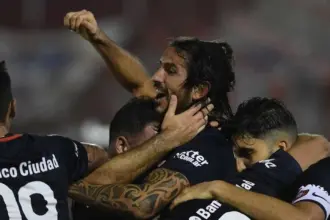 La última vez que San Lorenzo ganó en Parque Patricios a Huracán
