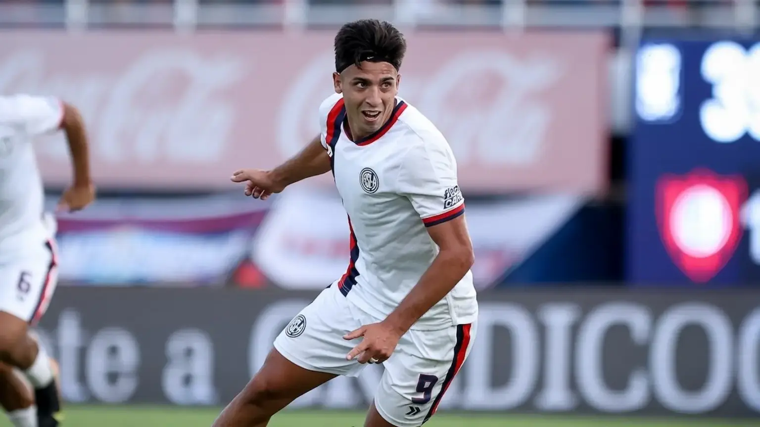 Fluminense cambió de objetivo, cerró otro 9 y Cuello no se mueve de Boedo 1 Alexis Cuello no se va a Fluminense
