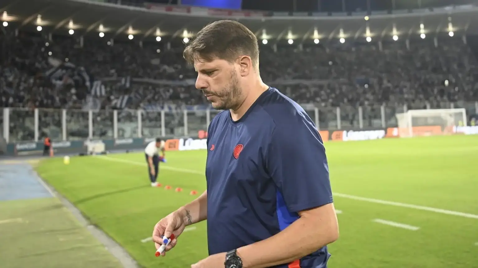 San Lorenzo cayó en la tabla tras el cierre de la fecha 8 y quedó al límite de la clasificación 1 Ayude en el partido contra Talleres de Córdoba