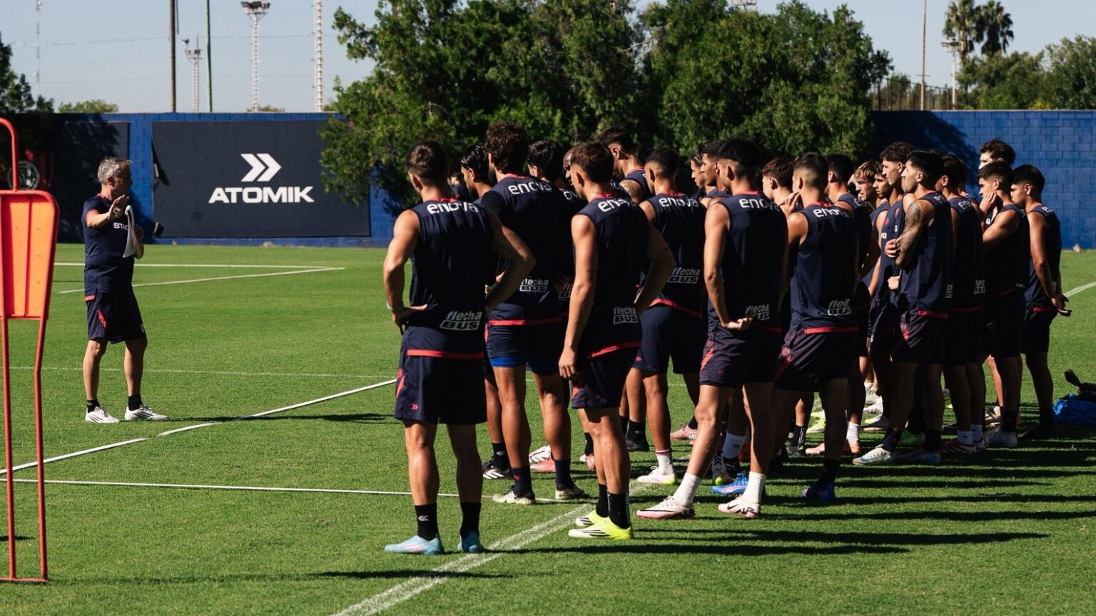 Entre ausencias y regresos, la lista de San Lorenzo para visitar a Platense 1 Con un regreso inesperado y dos altas, la primera lista de Álvarez en San Lorenzo
