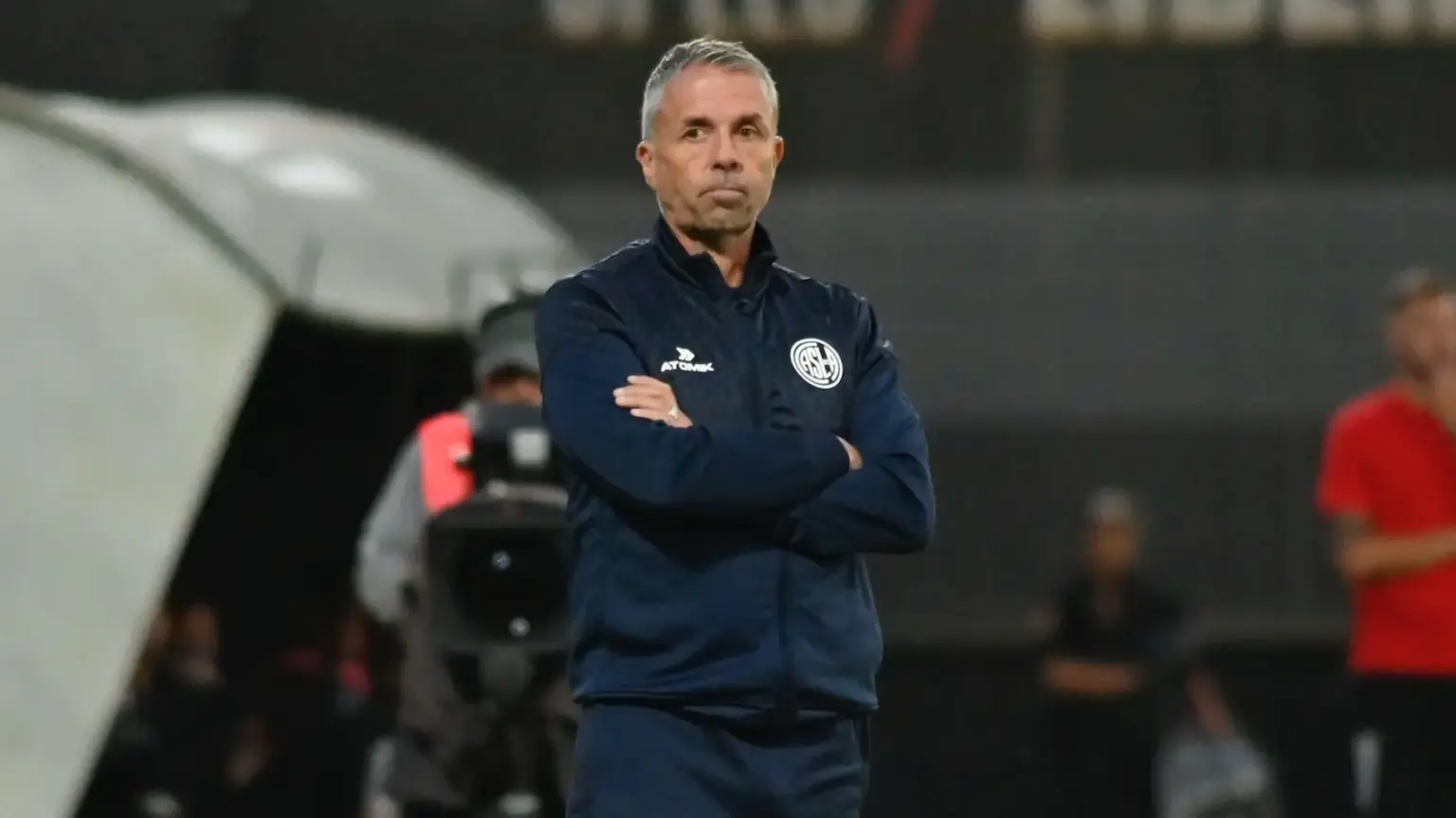 Álvarez, tras el empate en el debut: de “muchas cosas a corregir” a “valoro la intención del equipo” 1 gustavo alvarez san lorenzo riestra torneo apertura 2026