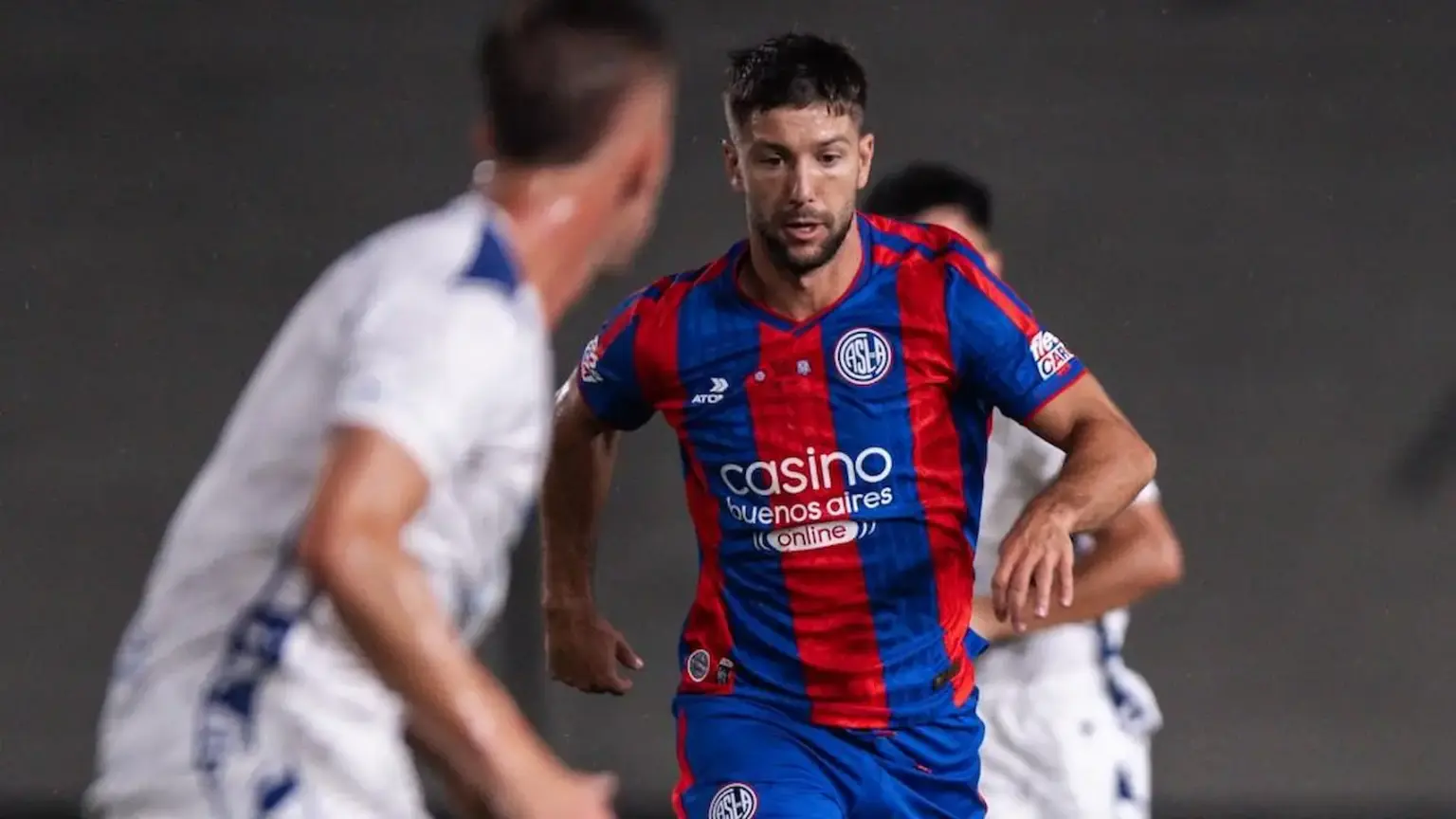 Vietto le puso paños fríos a la goleada: “Sabemos que la situación no es fácil”