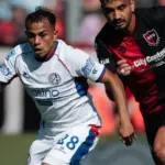 Nahuel Barrios en el partido de San Lorenzo con Newell's
