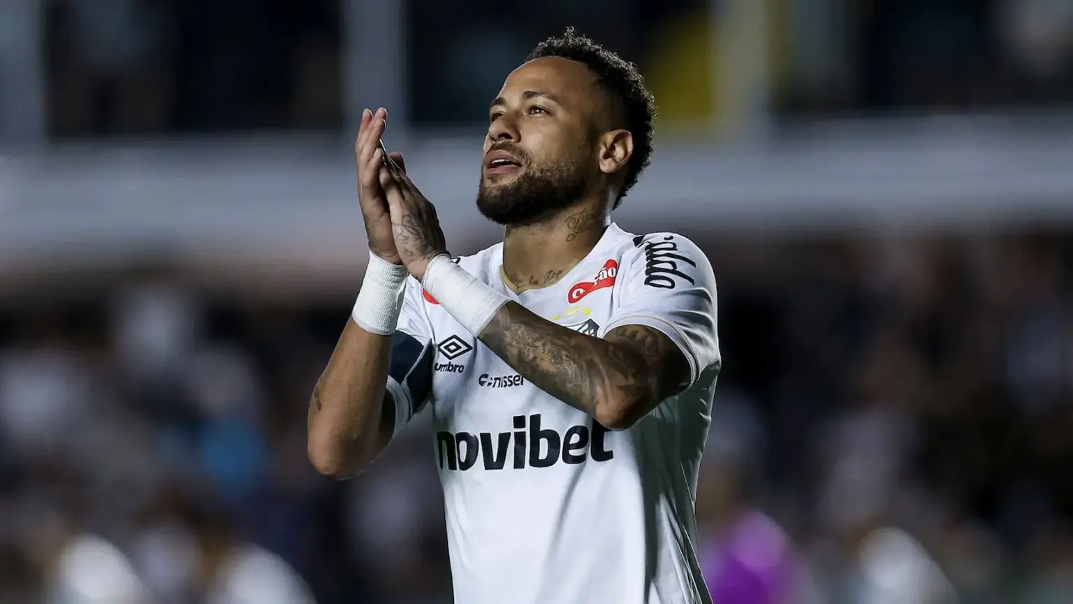 Neymar apunta a San Lorenzo: lo guardan para jugar en el Nuevo Gasómetro 1 Neymar apunta a San Lorenzo: lo guardan para jugar en el Nuevo Gasómetro