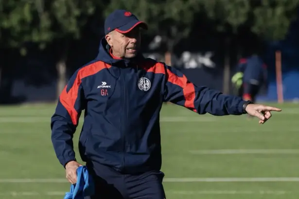 alvarez entrenamiento previa santos