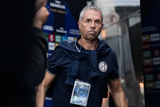 Gustavo Álvarez en la previa del partido de San Lorenzo vs Santos