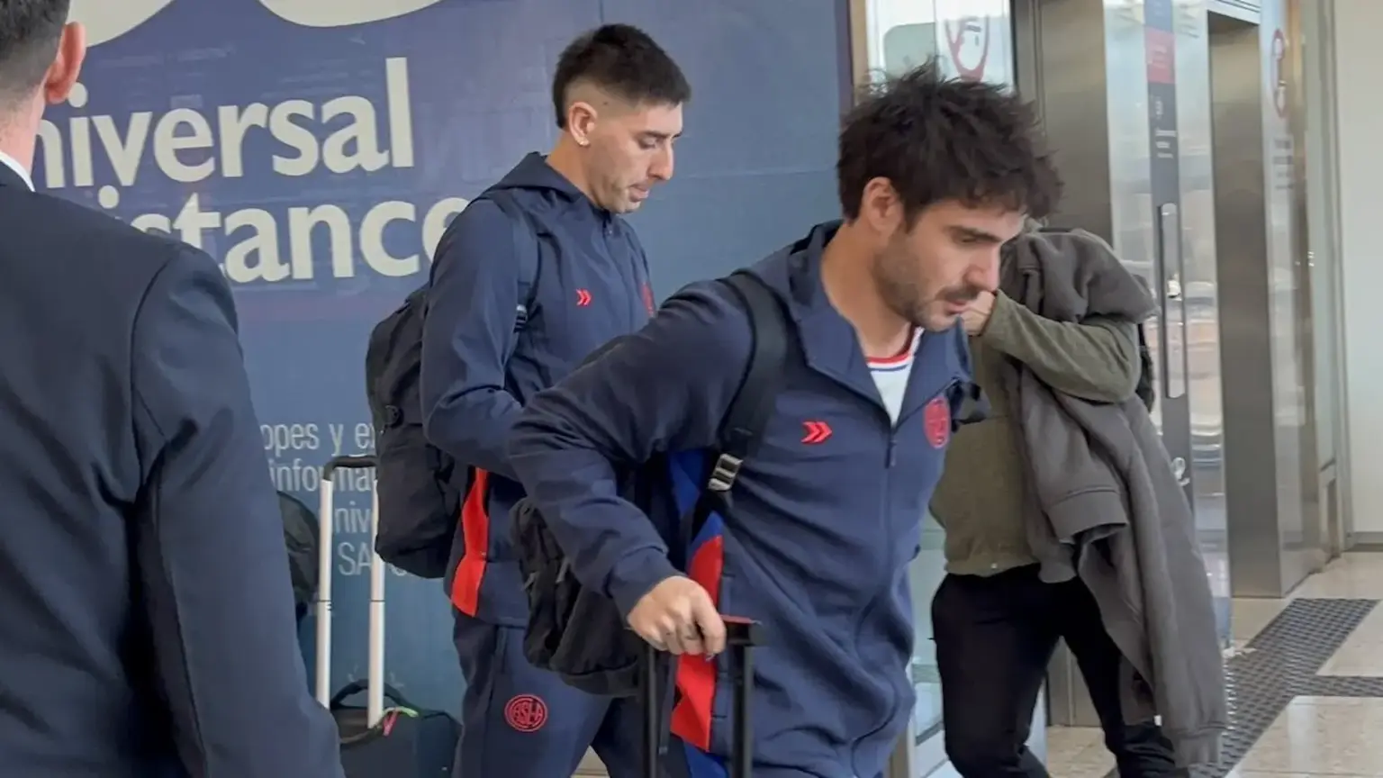 Unión total: la sorpresiva presencia en la delegación de San Lorenzo para visitar a Santos 1 Unión total: la sorpresiva presencia en la delegación de San Lorenzo para visitar a Santos