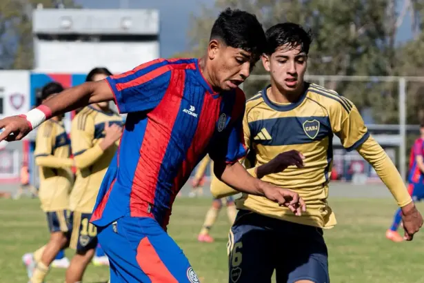 San Lorenzo repartió puntos con Boca en una jornada de clásicos muy pareja