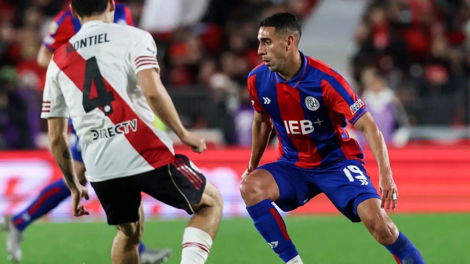 San Lorenzo vs. River: a qué hora juegan hoy y cómo verlo en vivo 1 Día y hora para San Lorenzo vs River por los octavos de final del Torneo Apertura