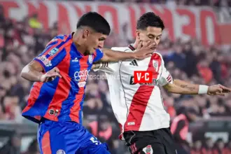 Lautaro Montenegro en el clásico San Lorenzo vs River