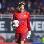 Orlando Gill, la camiseta mas cara de la subasta de San Lorenzo