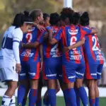 Las Santitas lo dieron vuelta, golearon en La Plata y son líderes del torneo femenino