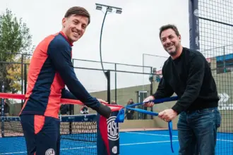 El plantel de San Lorenzo apareció en una inauguración y protagonizó un momento inesperado