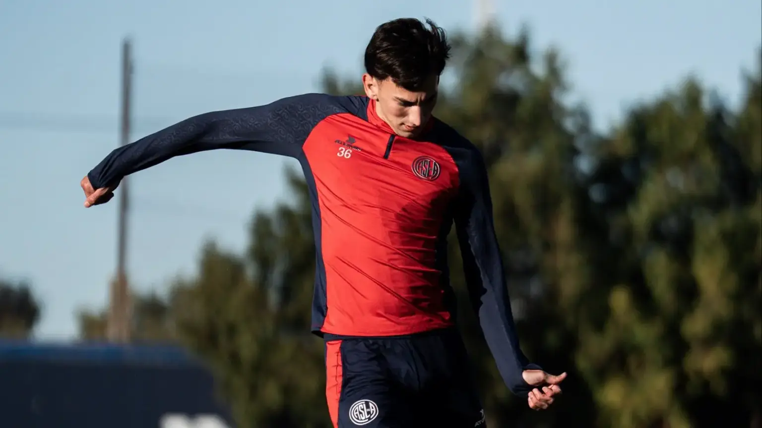 El jugador que dio un paso clave en su recuperación y prepara su regreso a las canchas 1 Daniel Herrera dio un paso clave en su recuperación y San Lorenzo empieza a recuperarlo