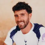 Marcos Senesi fue presentado en Tottenham