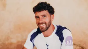 Marcos Senesi fue presentado en Tottenham