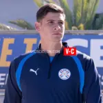 ¿Orlando Gill mantiene su lugar? La postura de Alfaro después del duro debut de Paraguay