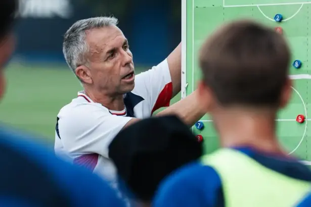 Álvarez ya piensa el nuevo San Lorenzo: reemplazo para las ventas y cuatro puestos a reforzar