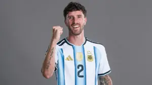 Marcos Senesi espera su momento: Argentina debuta en el Mundial y el ex San Lorenzo irá al banco