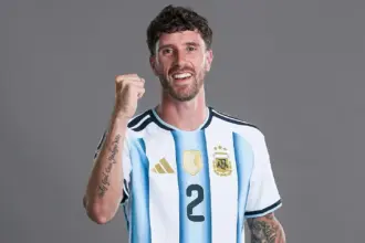 Marcos Senesi espera su momento: Argentina debuta en el Mundial y el ex San Lorenzo irá al banco