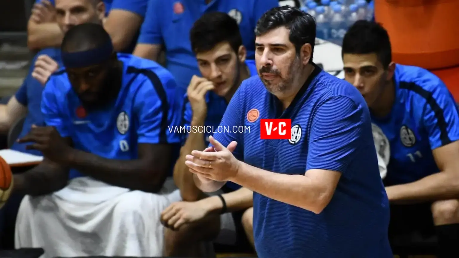 Gonzalo García vuelve a San Lorenzo y el básquet recupera al técnico más ganador de su historia