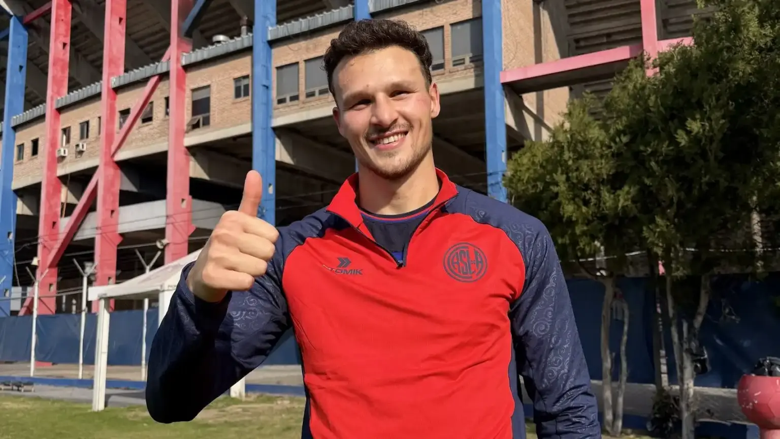 Facundo Bruera volvió a San Lorenzo tras dos años a préstamo en Barracas Central