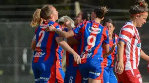 San Lorenzo le ganó sobre la hora a Unión y sigue como líder del Torneo Femenino