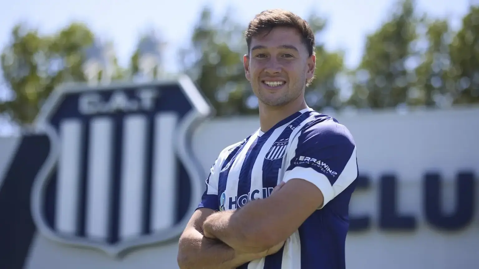 San Lorenzo, a un paso de sumar su cuarto refuerzo 1 Martín Río, el volante central de Talleres que está a un paso de San Lorenzo
