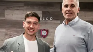 San Lorenzo oficializó a Martín Río: firmó contrato y ya es refuerzo del Ciclón