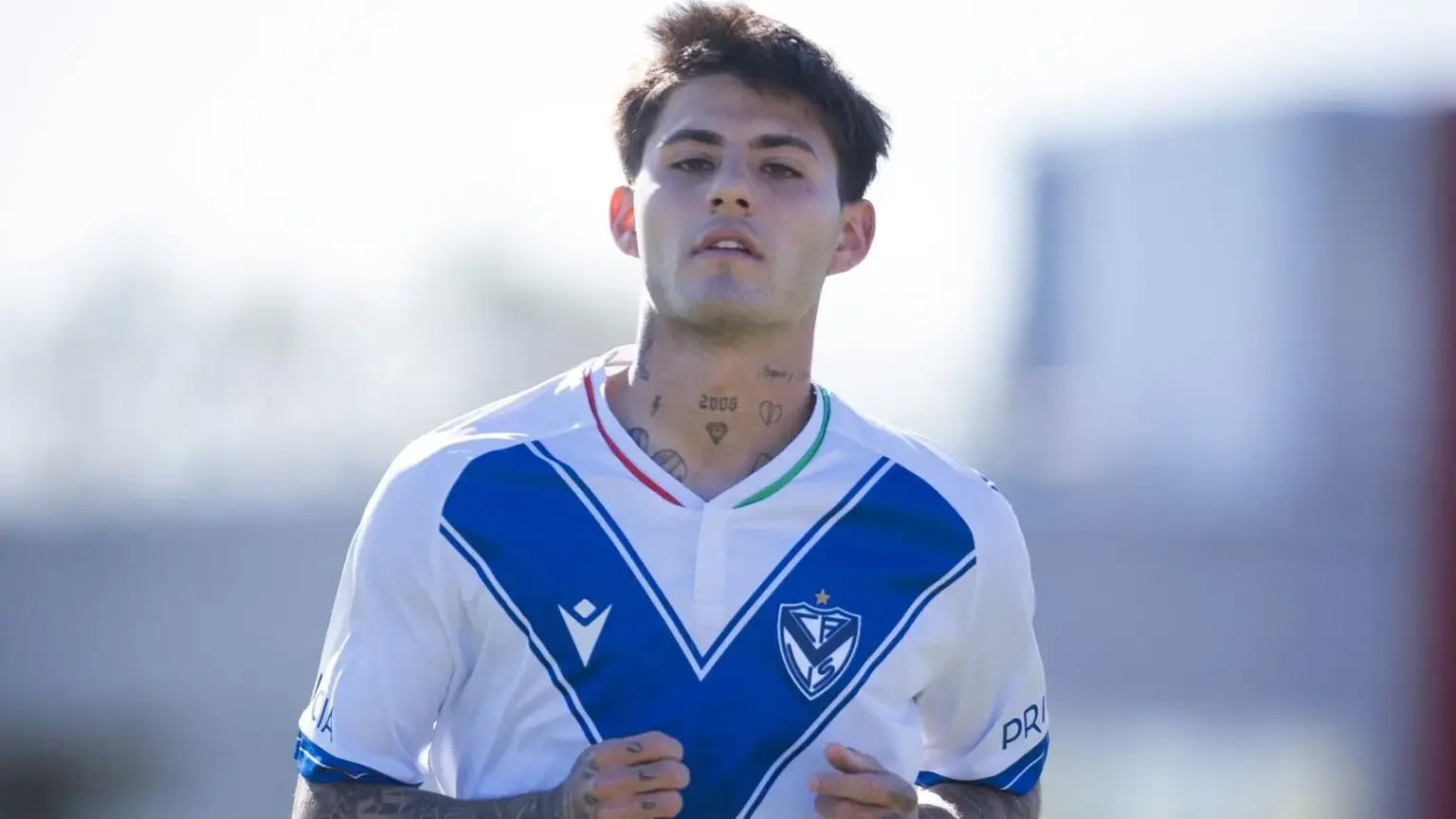 San Lorenzo acelera por un juvenil de Vélez que busca relanzar su carrera 1 San Lorenzo negocia por Maximiliano Porcel, el juvenil de Vélez relegado por Barros Schelotto