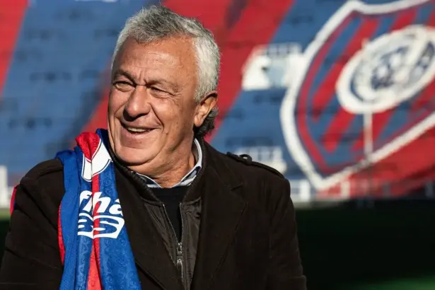 Pipo Gorosito firmó su contrato y ya es oficialmente el nuevo DT de San Lorenzo