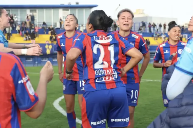 Las Santitas debutaron con un triunfazo: San Lorenzo le ganó el clásico a Boca sobre la hora