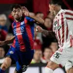 Juan Pablo Álvarez en el partido de San Lorenzo contra Instituto