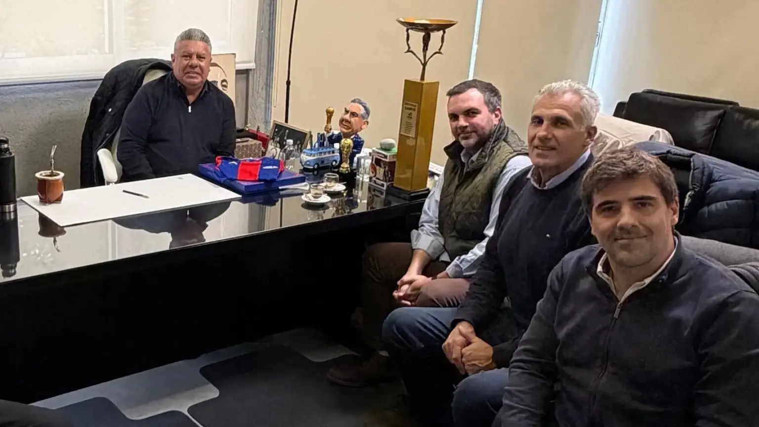 Chiqui Tapia recibió a la dirigencia de San Lorenzo: Culotta, cara a cara con el presidente de la AFA 1 San Lorenzo se reunió con Chiqui Tapia en la AFA: qué hablaron con Culotta