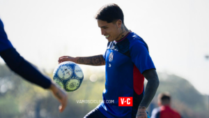 Farías encabeza la lista de San Lorenzo: tres debutantes y dos bajas por lesión ante Instituto