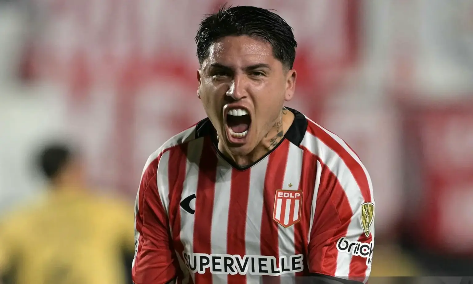 A pedido de Gorosito: acuerdo con Estudiantes y Facundo Farías será refuerzo de San Lorenzo 1 Facundo Farías es nuevo jugador de San Lorenzo. Llega de Estudiantes de La Plata