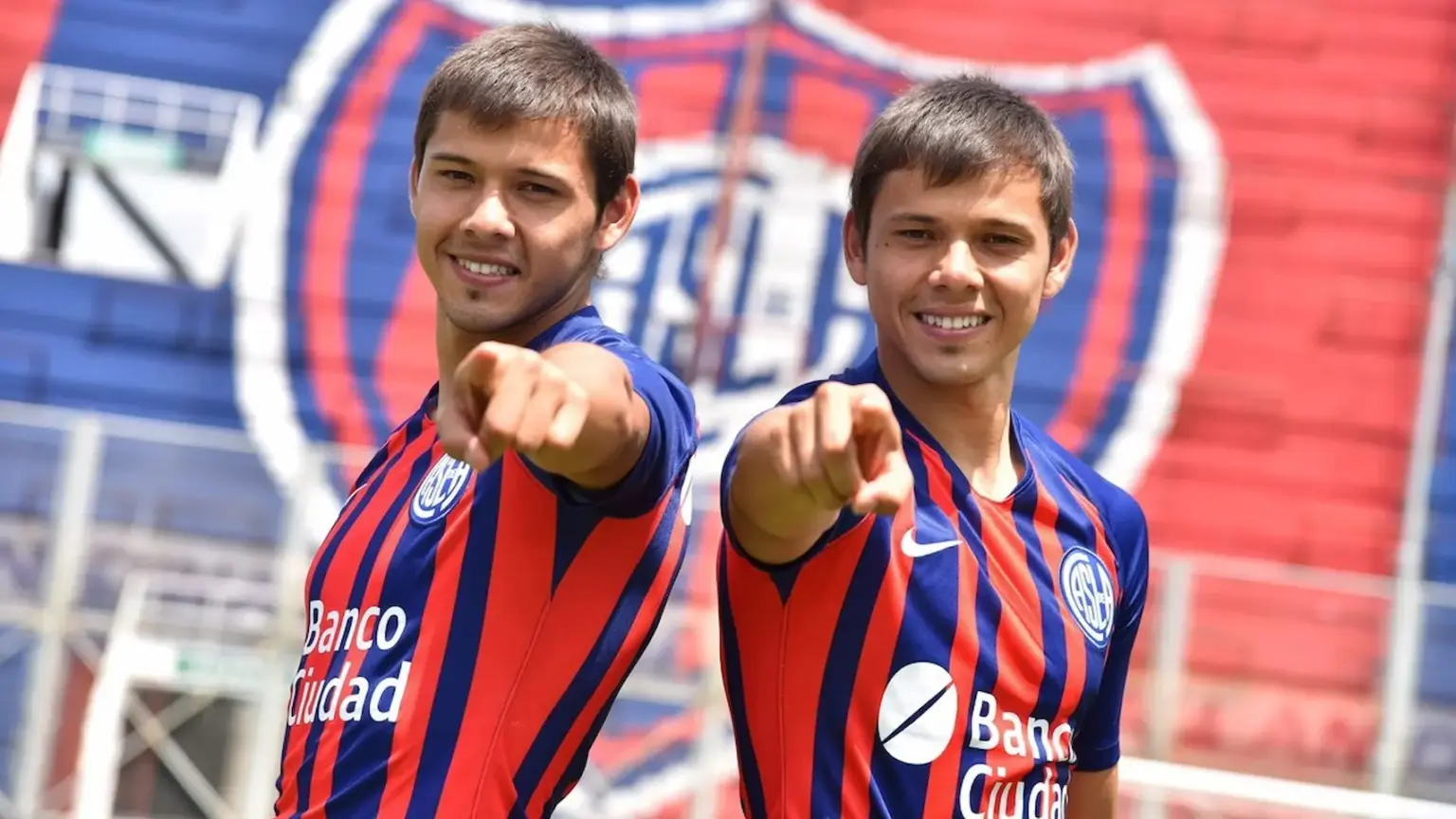 San Lorenzo llegó a un nuevo acuerdo con los hermanos Romero por una deuda que arrastran desde 2021 1 San Lorenzo llegó a un nuevo acuerdo con los hermanos Romero por una deuda que arrastran desde 2021