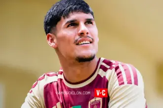 Lautaro Montenegro fue presentado en Al Wahda tras su conflictiva salida de San Lorenzo