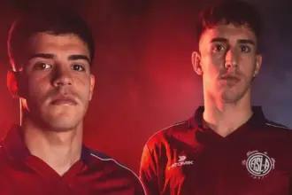 La nueva camiseta de San Lorenzo: borravino, homenaje a Los Forzosos de Almagro y estreno ante Unión