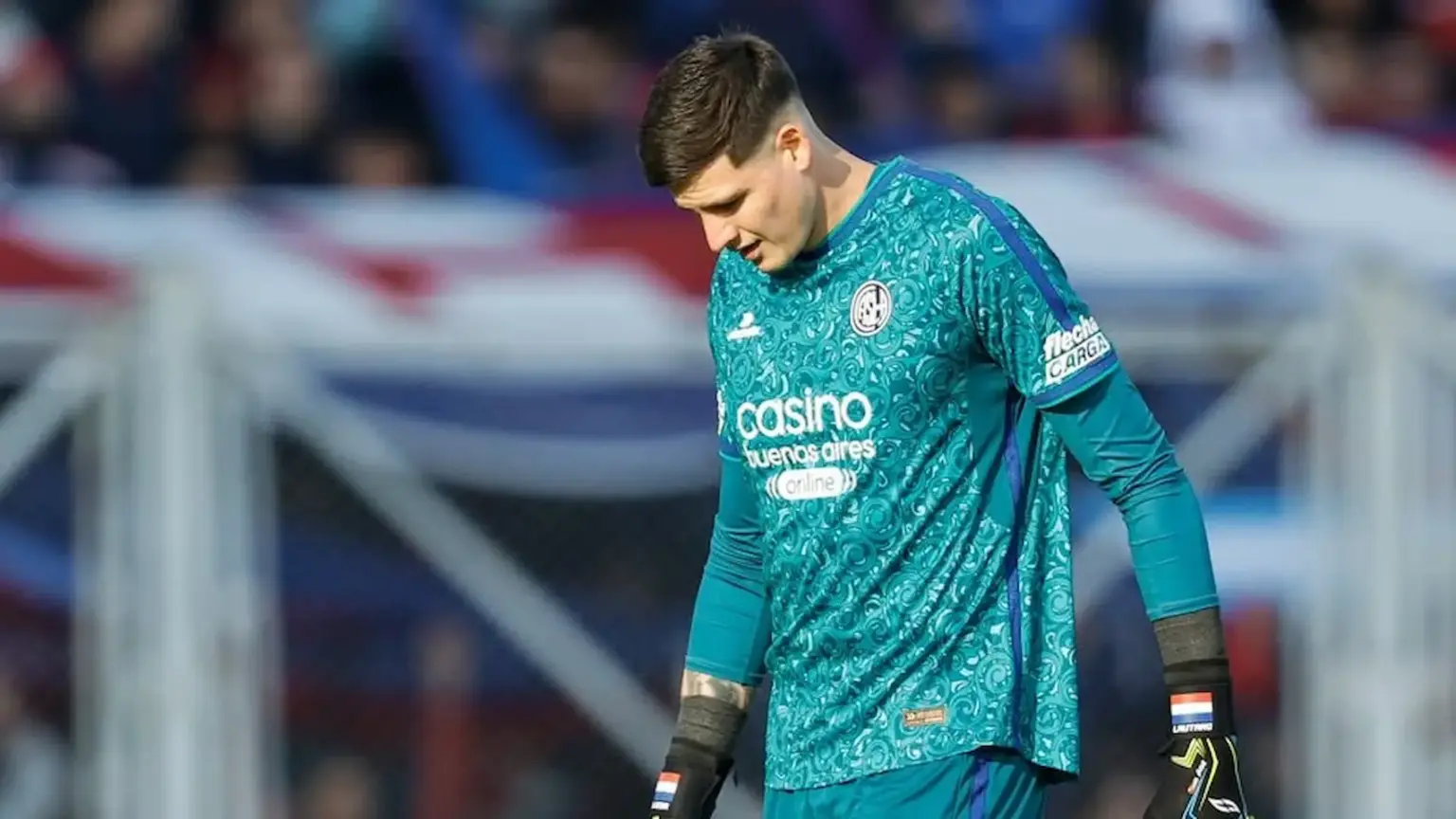 Orlando Gill y la expulsión que complicó a San Lorenzo ante Huracán 1 Orlando Gill fue expulsado ante Huracán y se pierde el próximo partido de San Lorenzo
