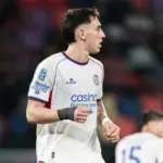 Rodrigo Auzmendi en el partido con Central Córdoba