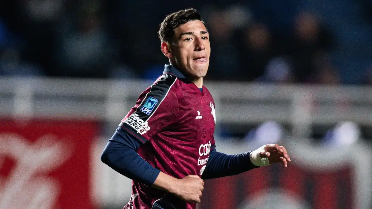 Alan Salas, del llanto por el gol errado a la felicidad por debutar en el Nuevo Gasómetro 1 Alan Salas en el partido de San Lorenzo contra Talleres