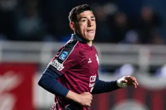 Alan Salas en el partido de San Lorenzo contra Talleres